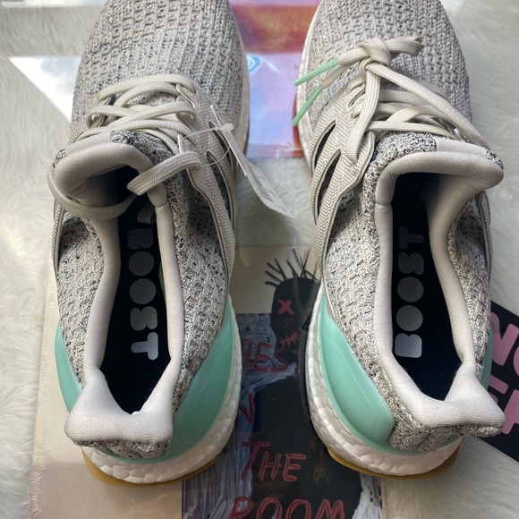 🆕 Adidas UltraBoost 4.0 Carbon Mint - Womens - Picture 6 of 11